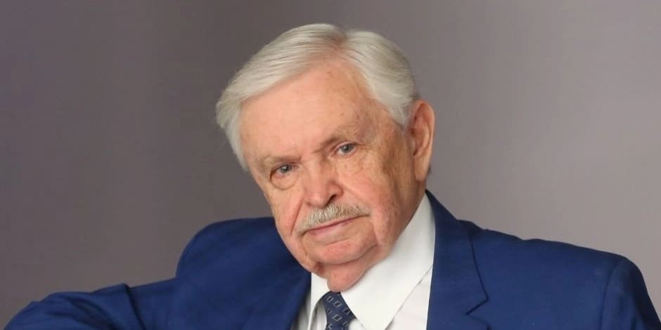 День рождения. Лиханов Альберт Анатольевич